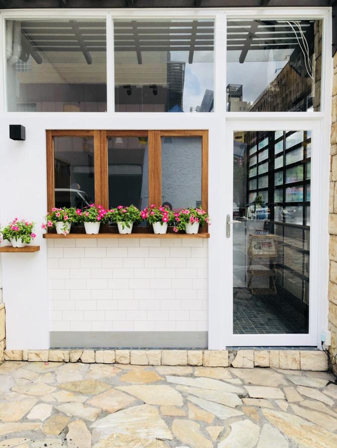Youngs Hotspring Hotel Jiaoxi Exterior photo